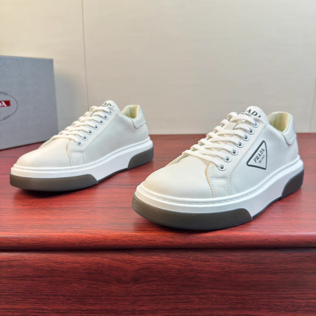 Men's Sneakers PRADA 16935015