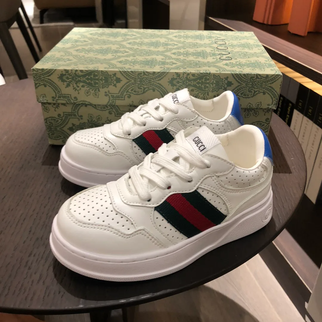 Women's Sneakers GUCCI 18445138
