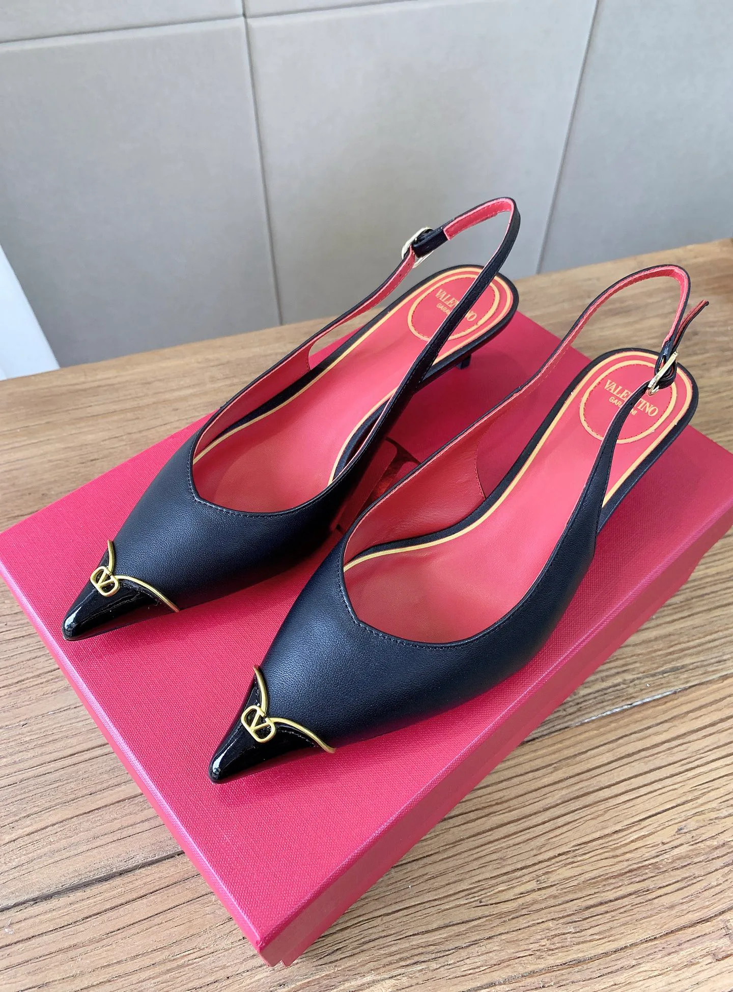 Women's Heels VALENTINO 16942056
