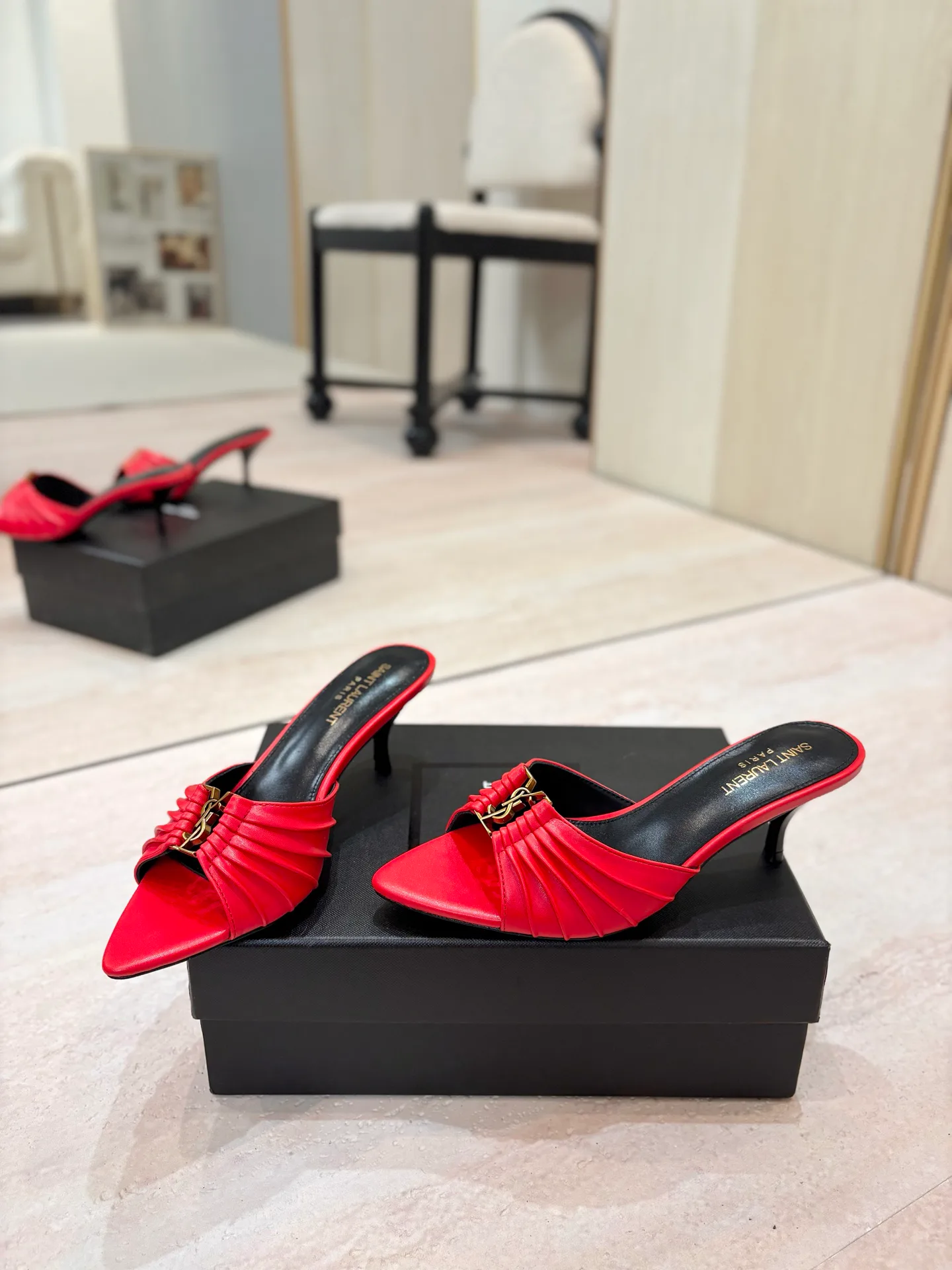 Women's Mules And Clogs SAINT LAURENT 17476038