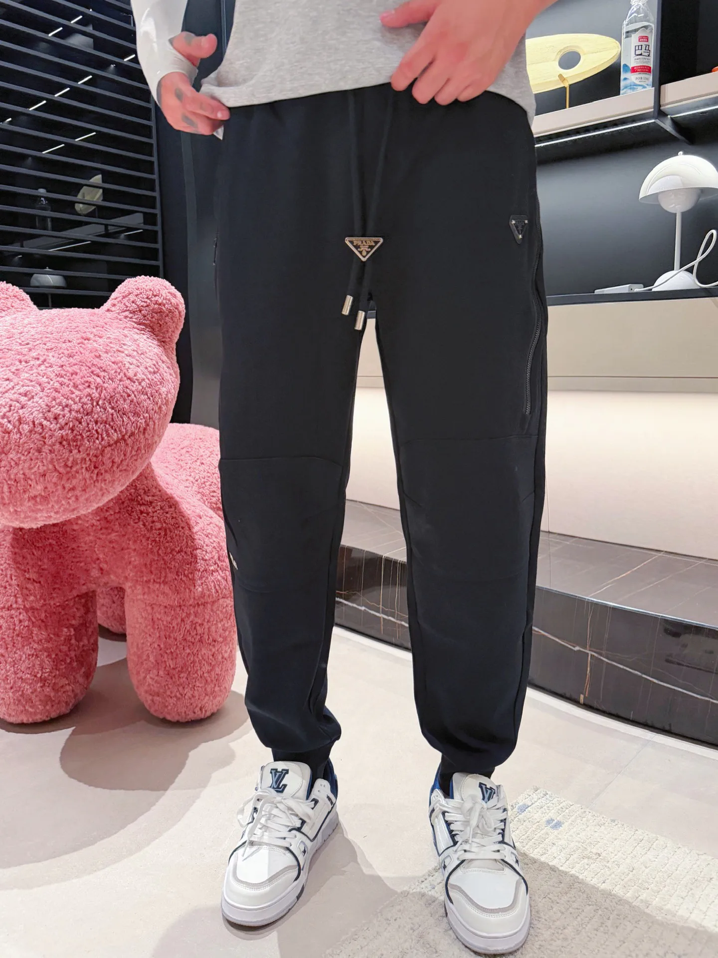Men's Trousers PRADA 18499731