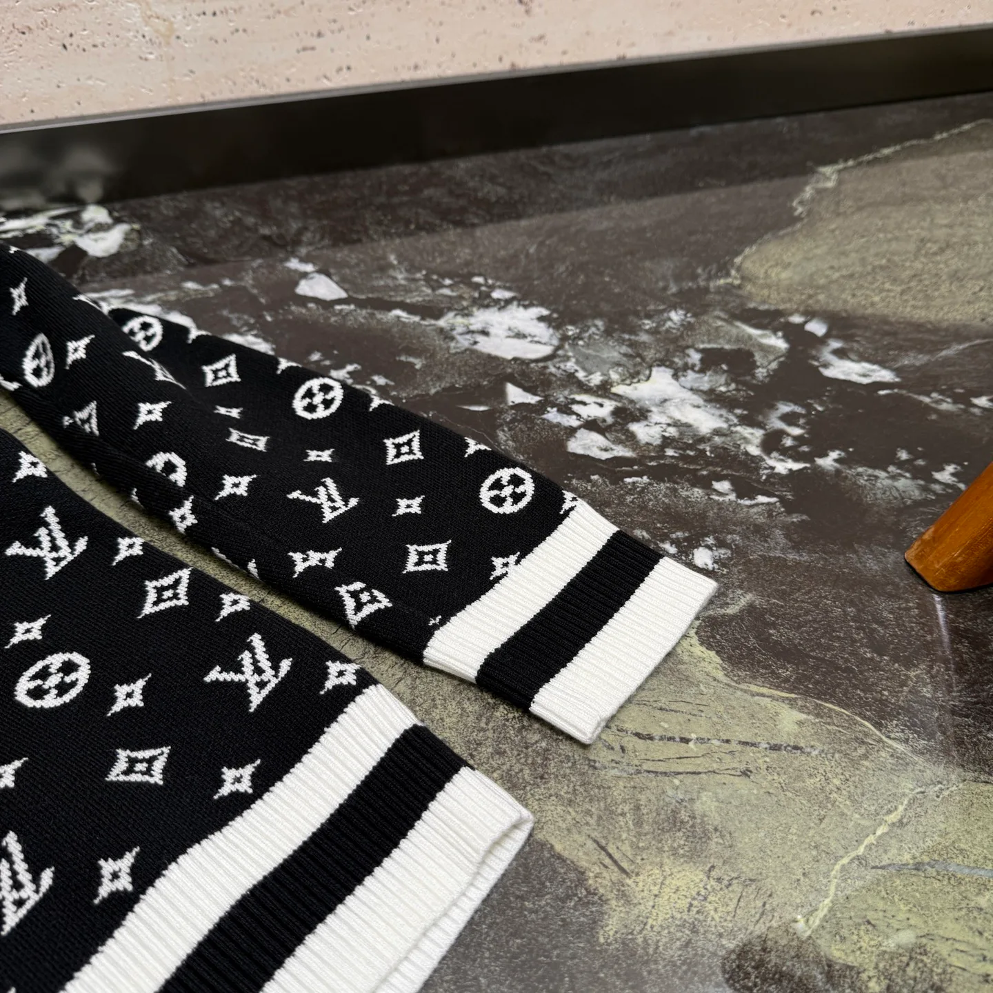 Men's Jumpers And Sweaters LOUIS VUITTON 18097804