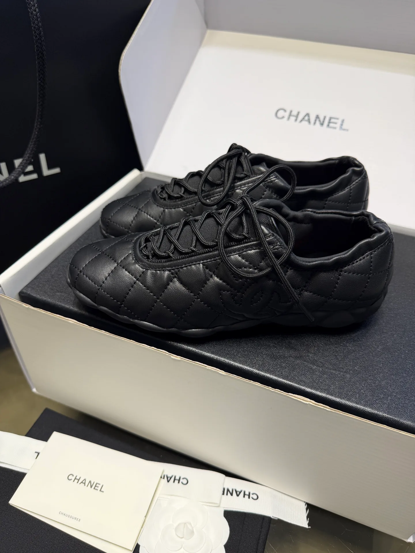 Women's Sneakers CHANEL 17877264