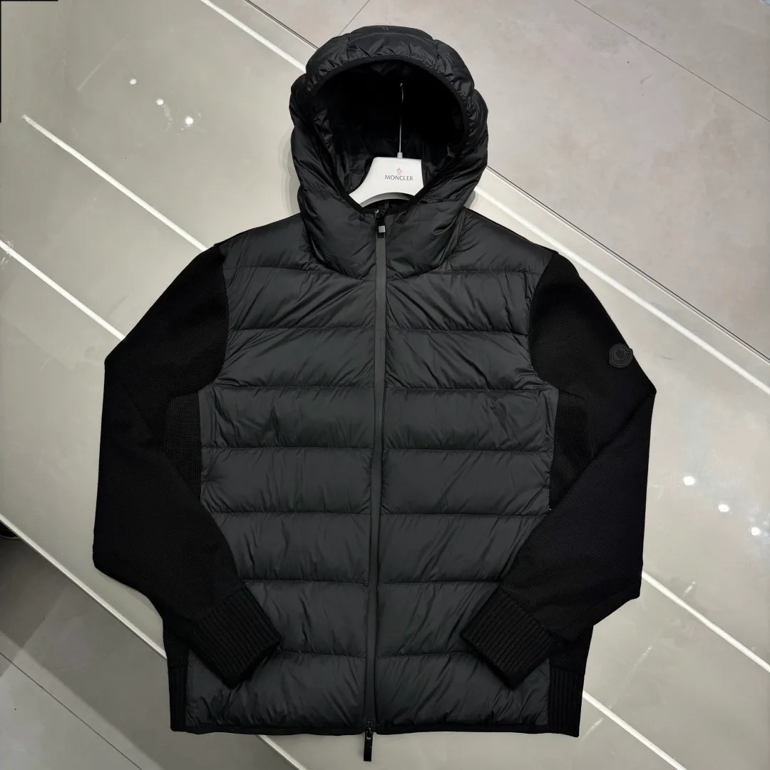 Women's Jackets And Down Jackets MONCLER 17296408