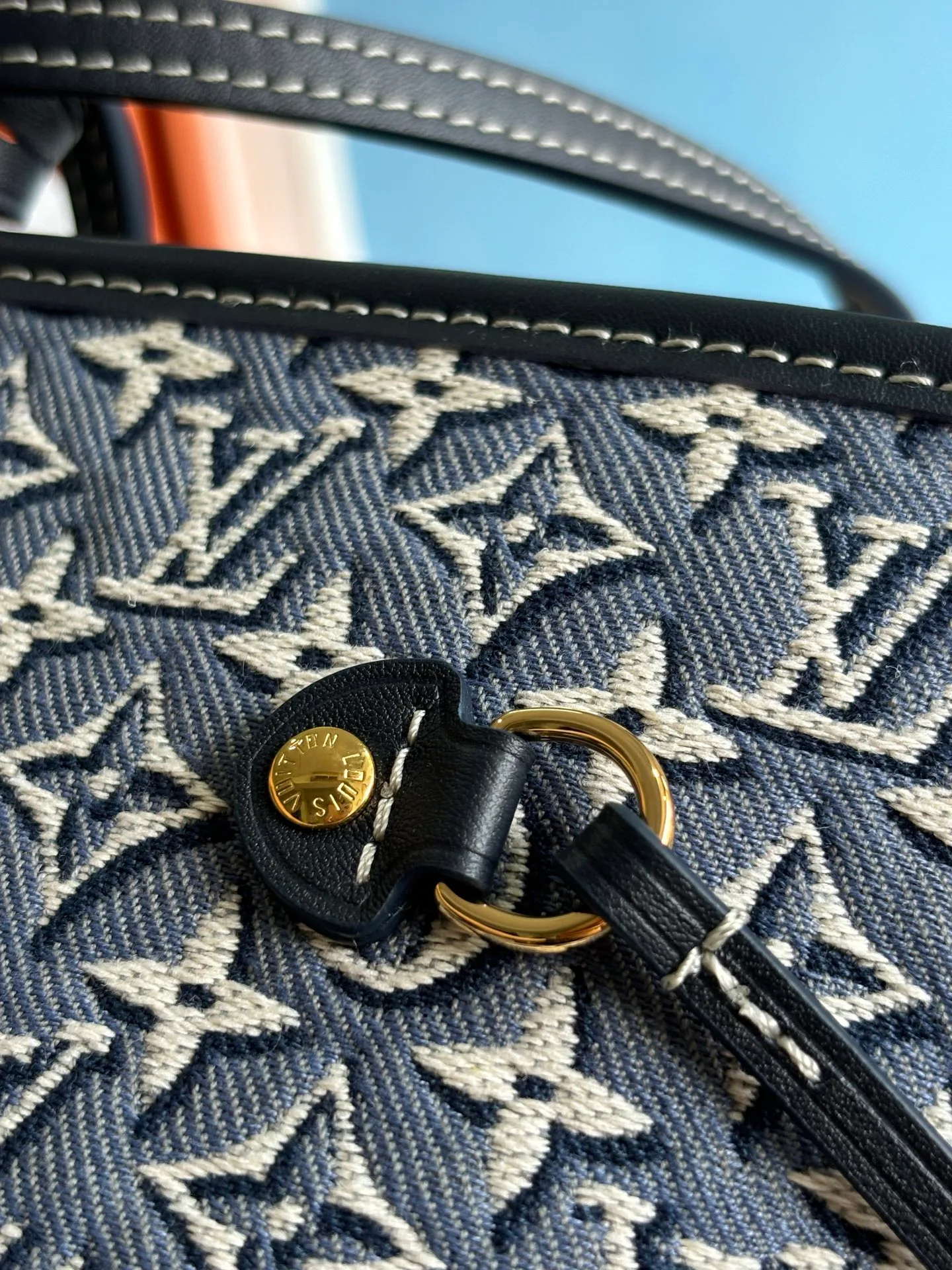 Women's Classic Handbags LOUIS VUITTON 18353924