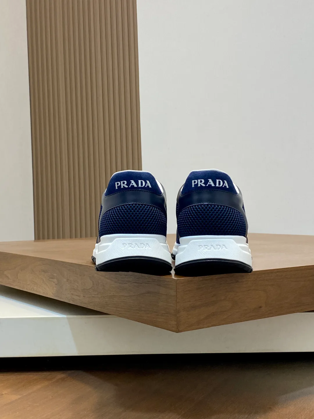 Men's Sneakers PRADA 18079031