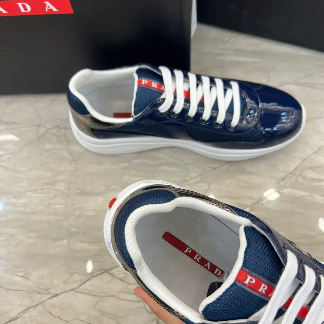 Women's Sneakers PRADA 18430433