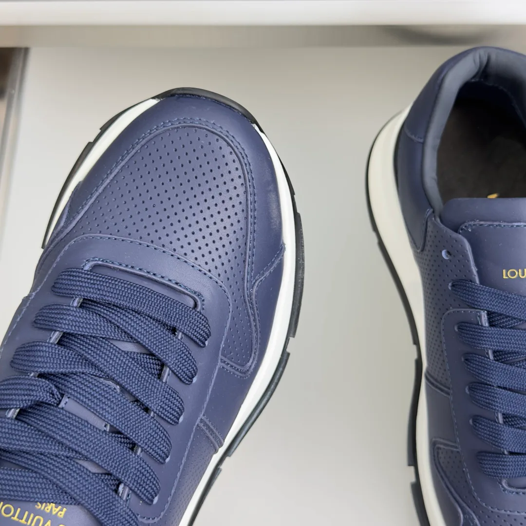 Men's Sneakers LOUIS VUITTON 17950792