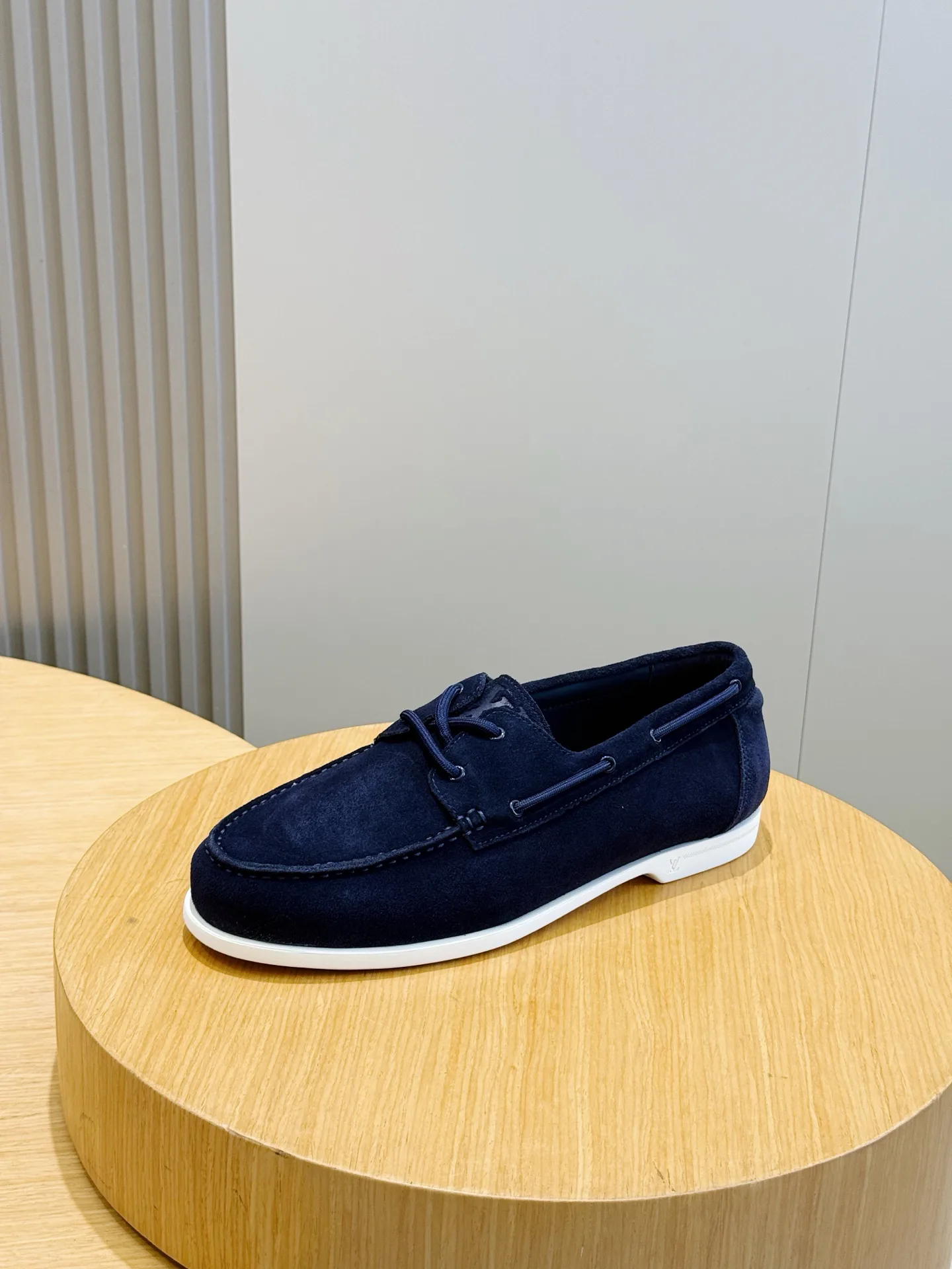 Men's Loafers And Dress Shoes LOUIS VUITTON 18277881