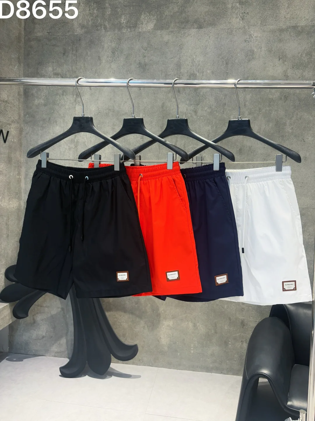 Men's Shorts BURBERRY 18000508