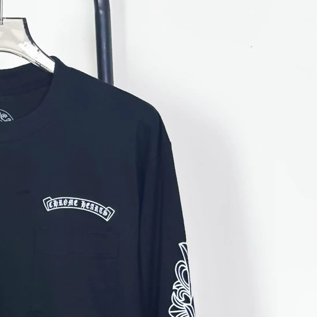 Women's T-Shirts CHROME HEARTS 18129752