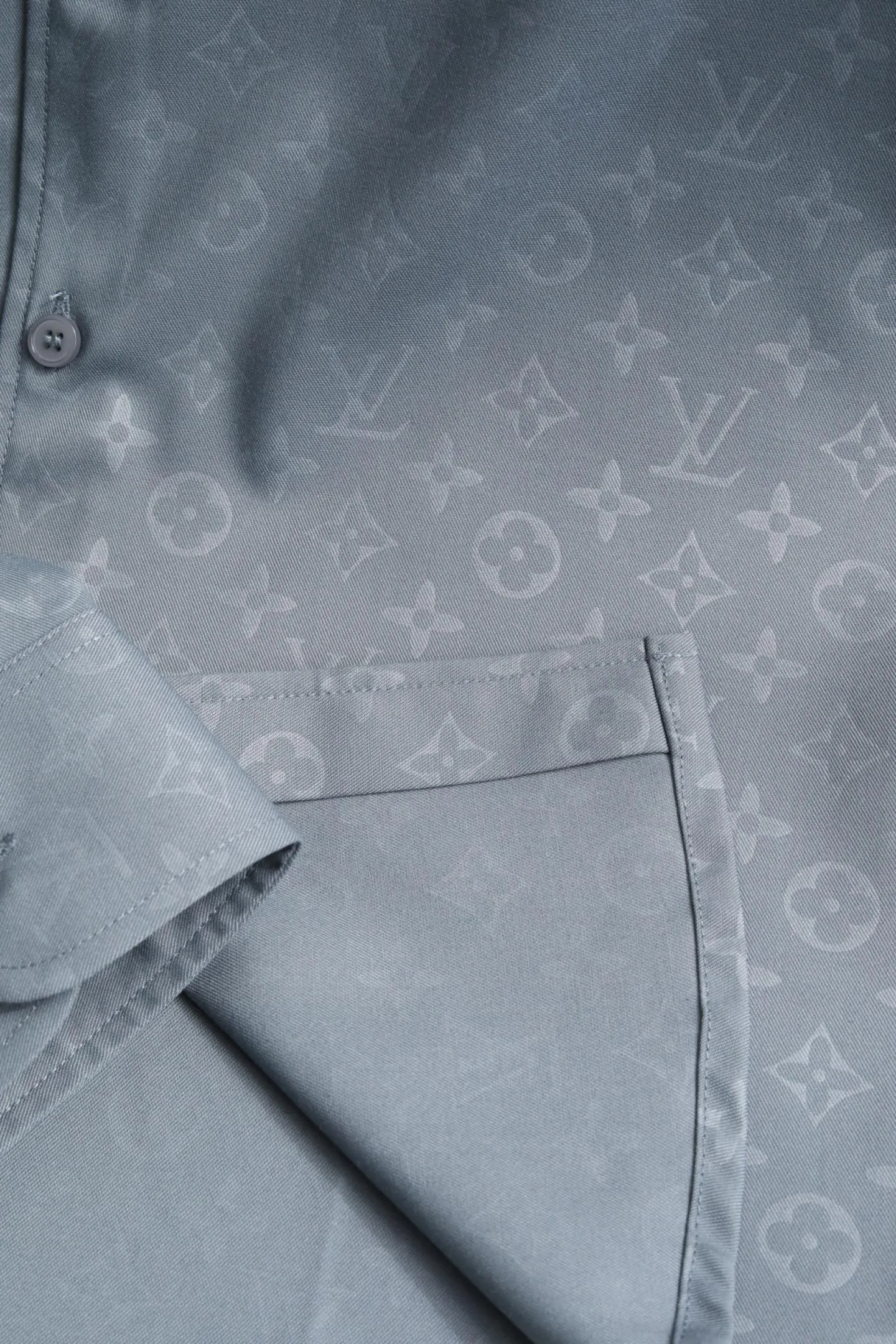 Men's Shirts LOUIS VUITTON 18509970