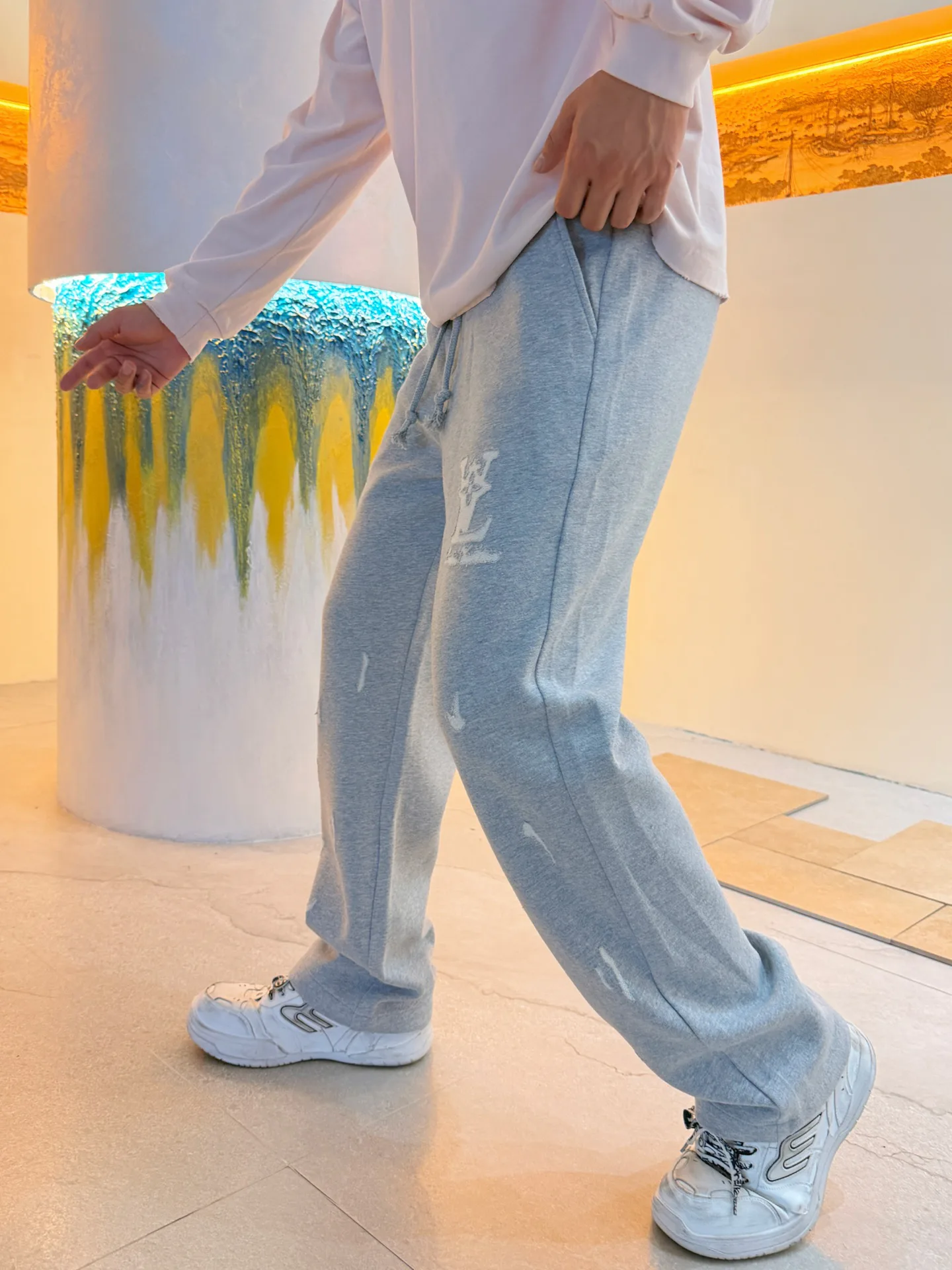 Men's Trousers LOUIS VUITTON 18197196