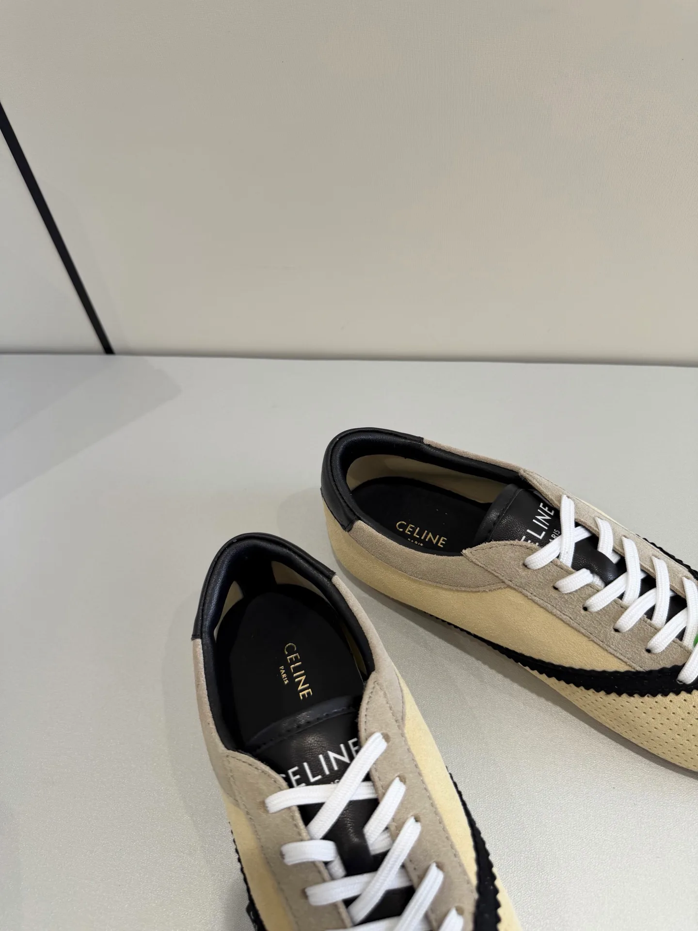 Women's Sneakers CELINE 17977146