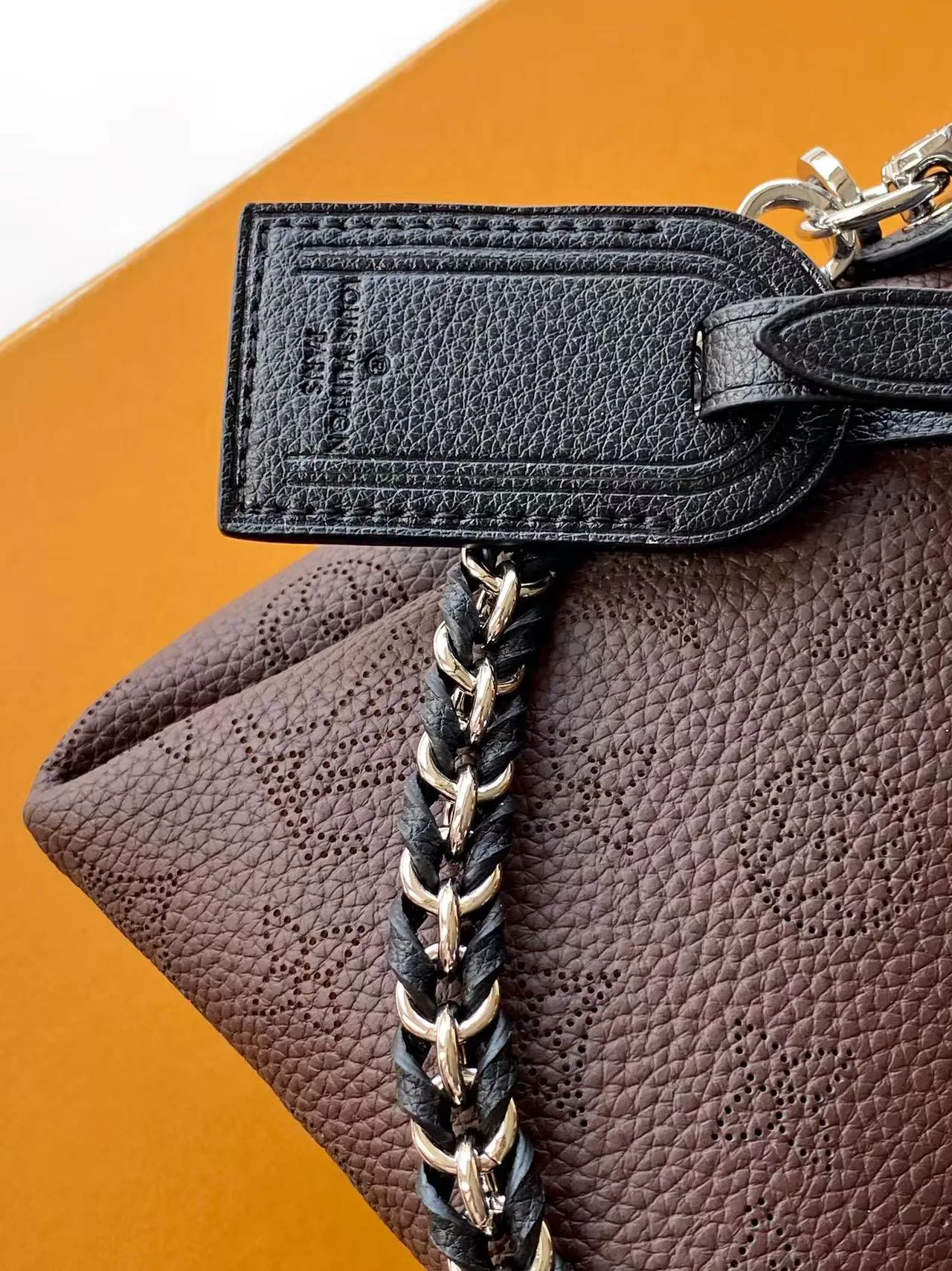Классические Сумки Женские Louis Vuitton 18560502