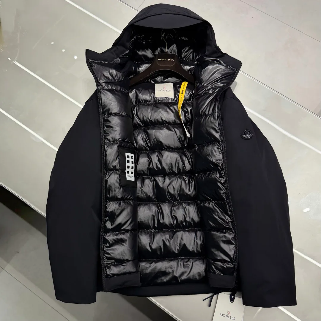 Men's Jackets And Down Jackets MONCLER 17418482