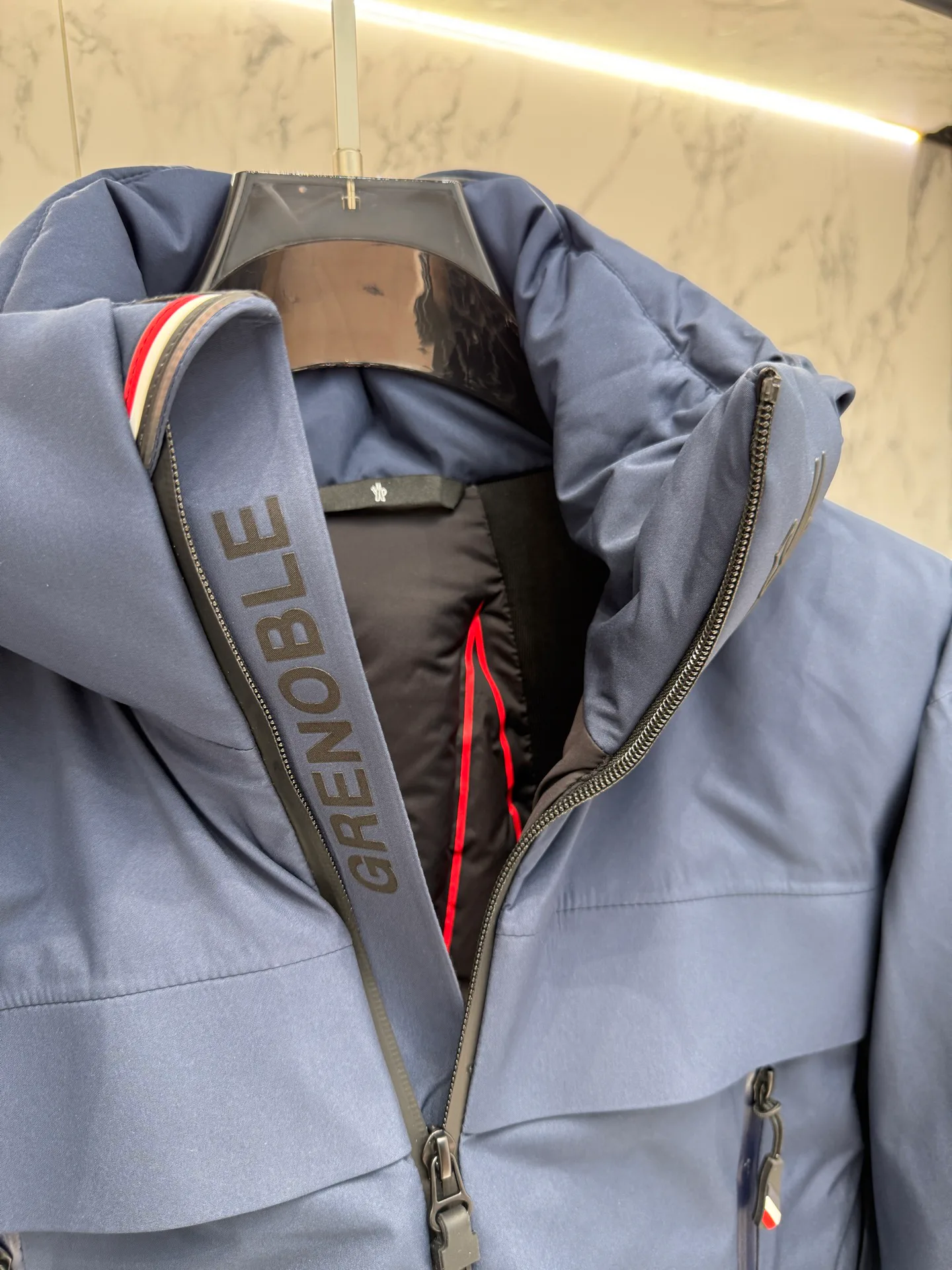 Men's Jackets And Down Jackets MONCLER 18279256