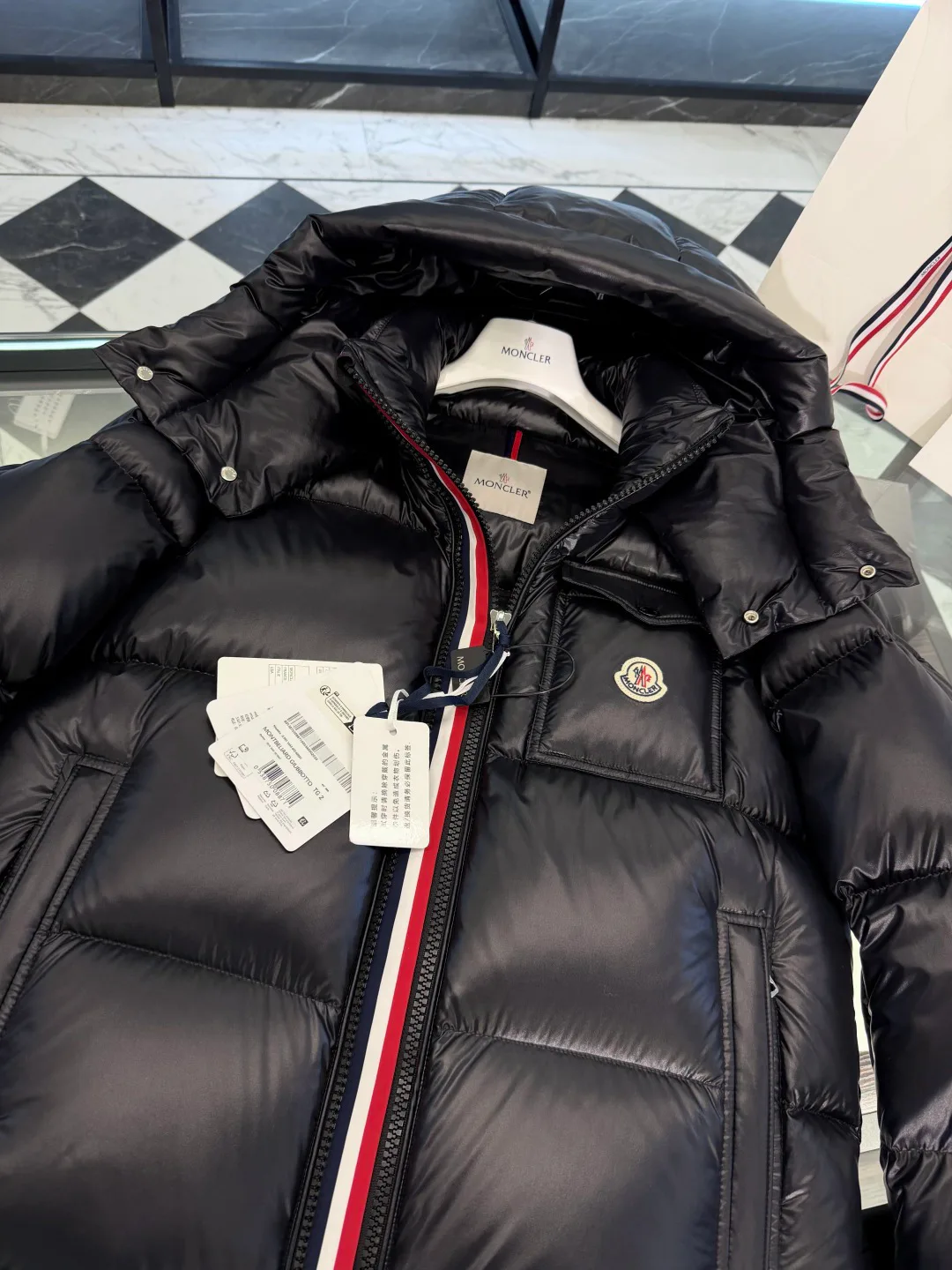 Men's Jackets And Down Jackets MONCLER 18007595