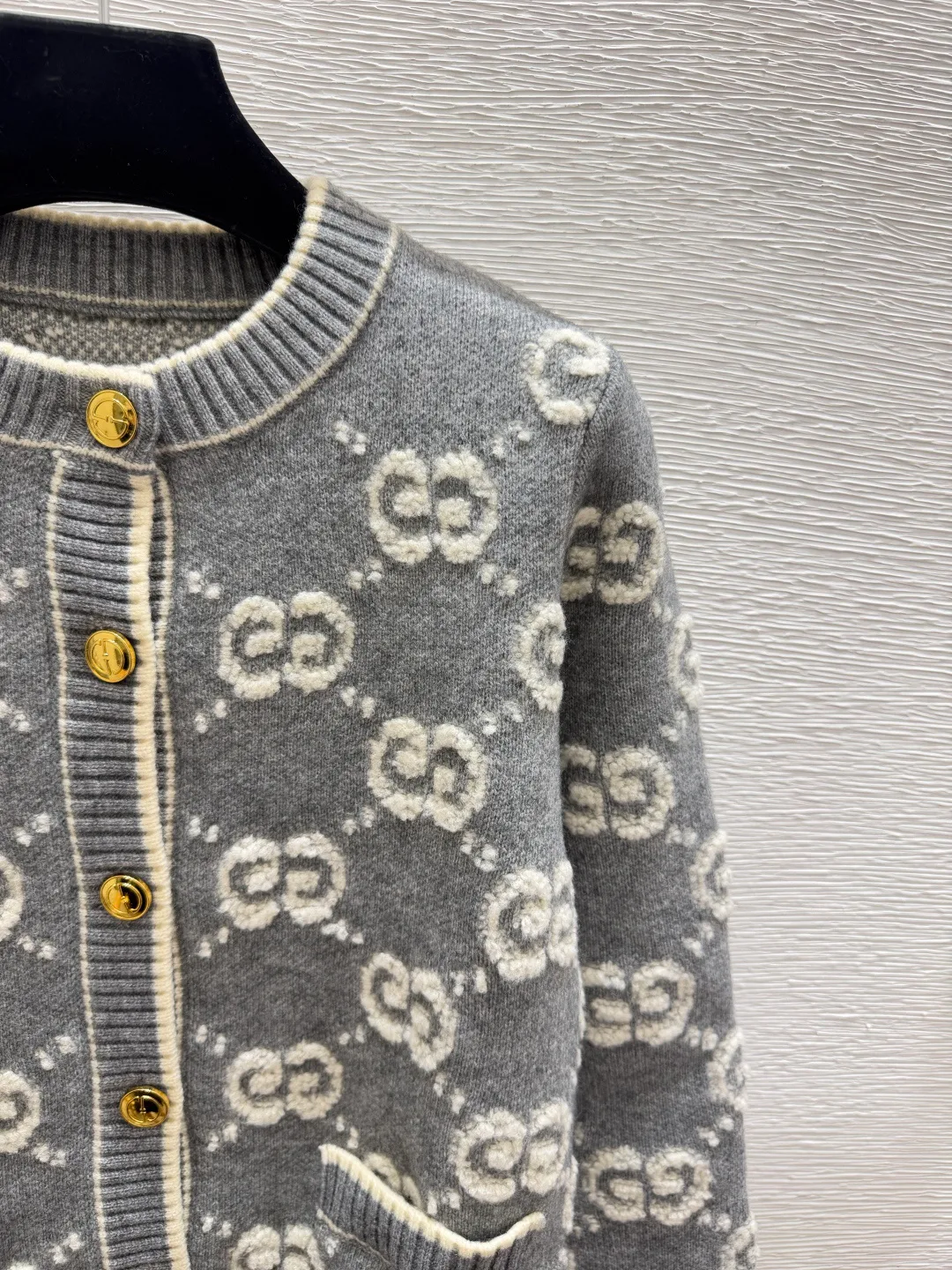 Women's Jumpers And Sweaters GUCCI 18016386