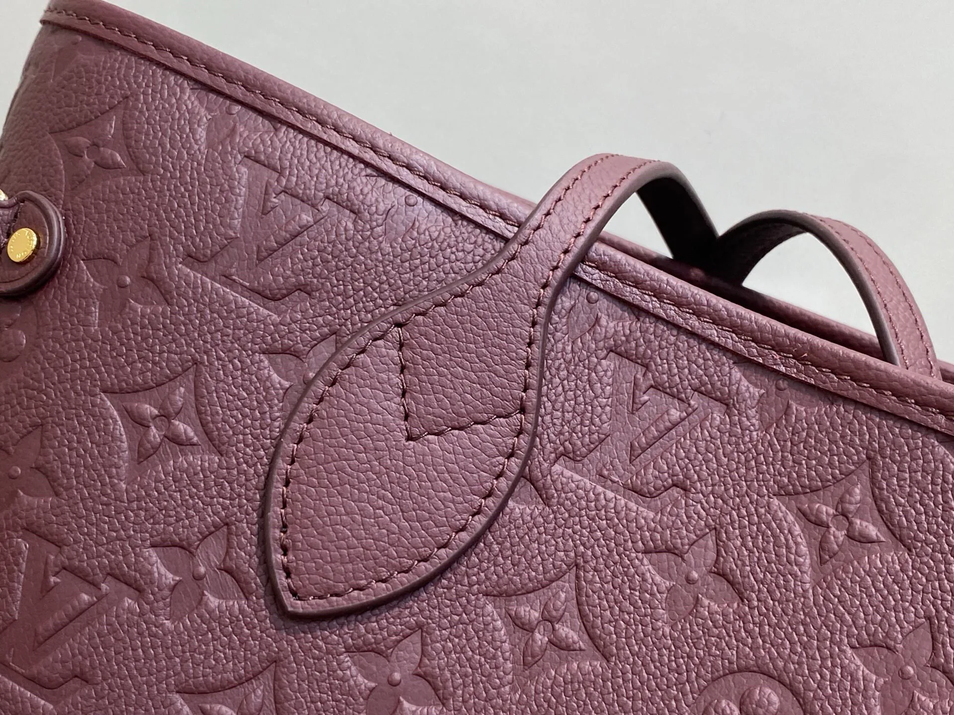 Women's Classic Handbags LOUIS VUITTON 18240299