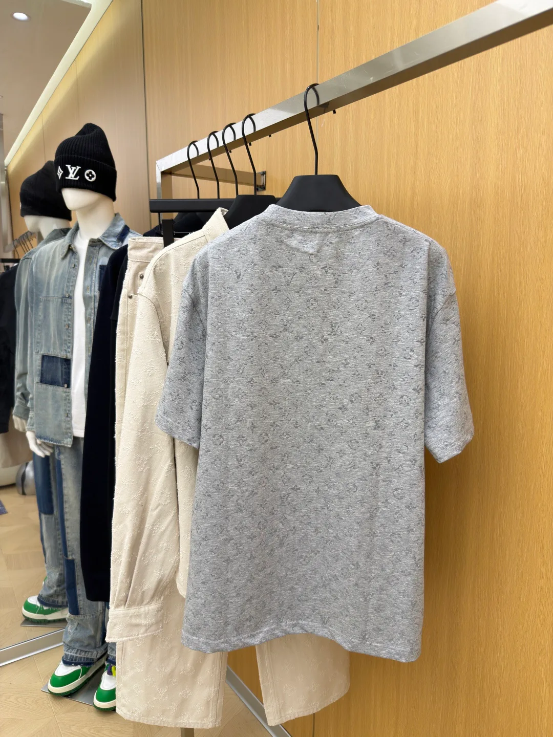 Men's T-Shirts LOUIS VUITTON 17933351