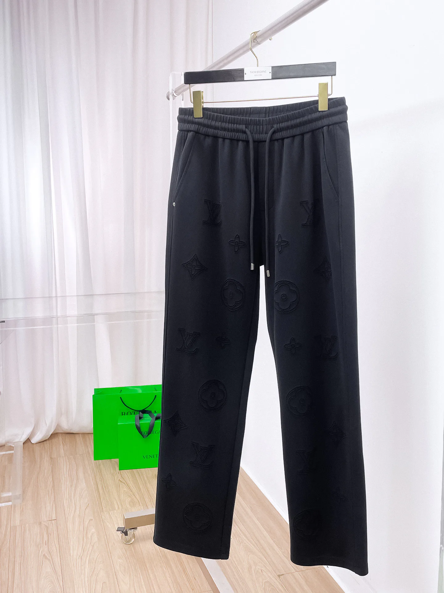 Men's Trousers LOUIS VUITTON 18399424