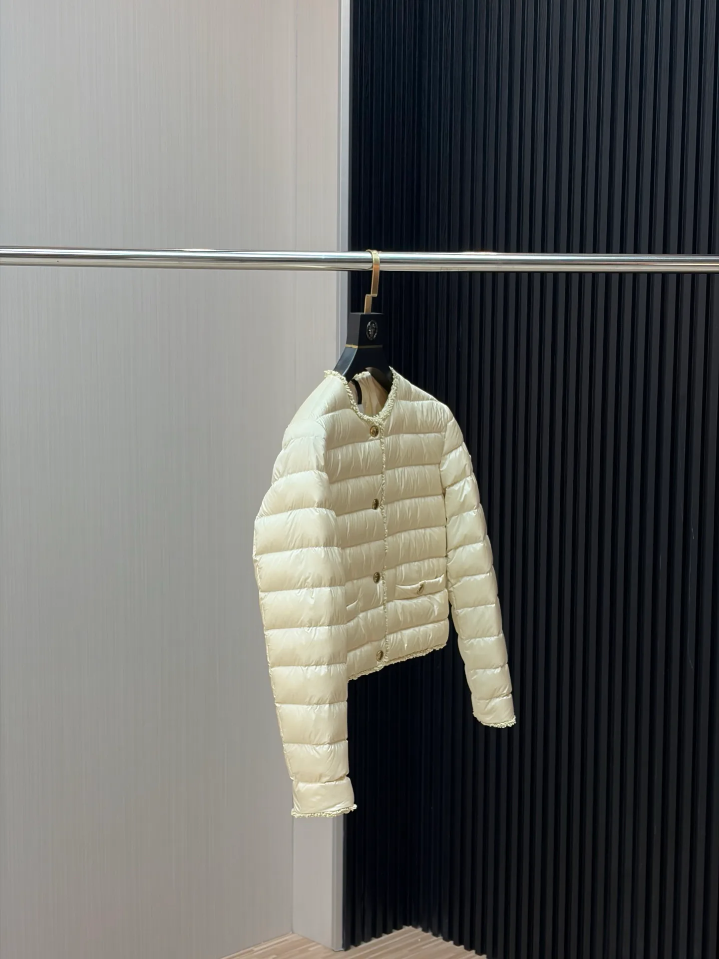 Men's Jackets And Down Jackets MONCLER 18029593