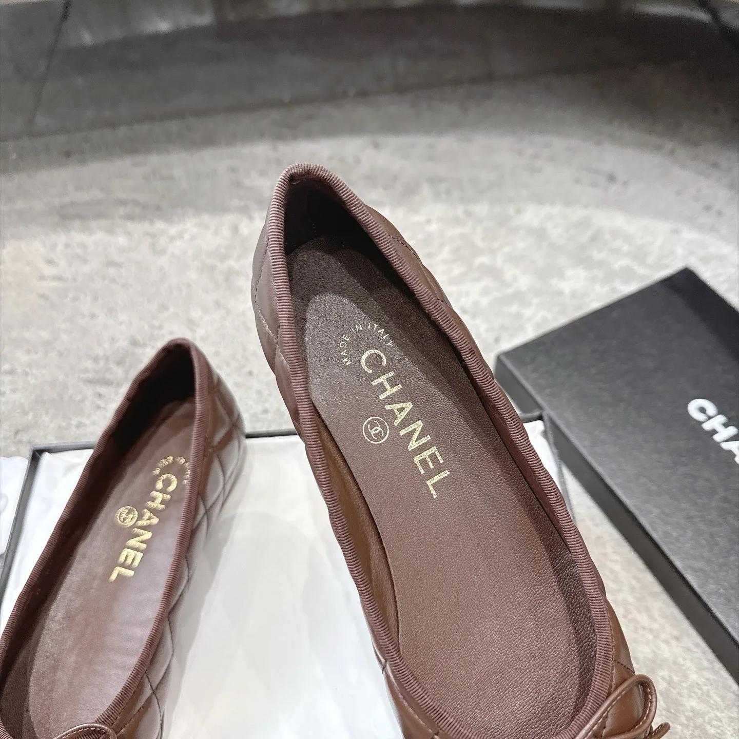 Women's Ballet Flats CHANEL 18323585