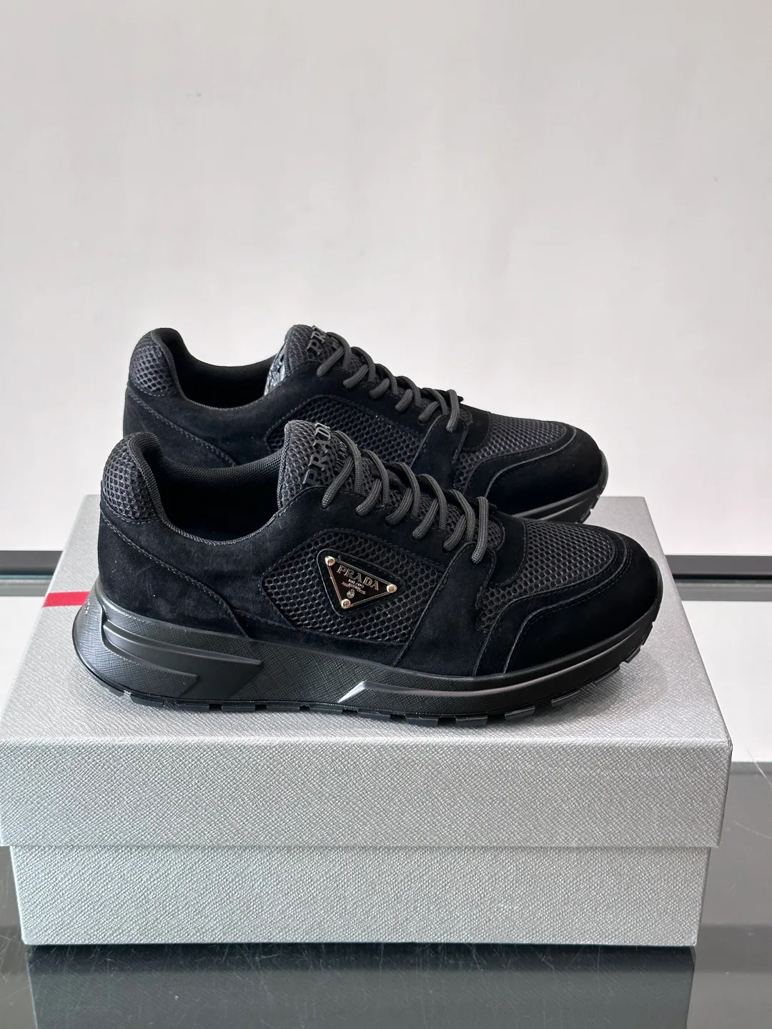 Men's Sneakers PRADA 18102650