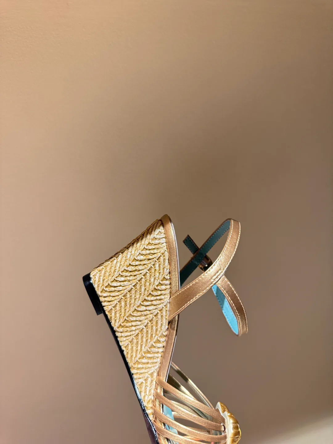 Women's Open-Toe Sandals VALENTINO 17968673