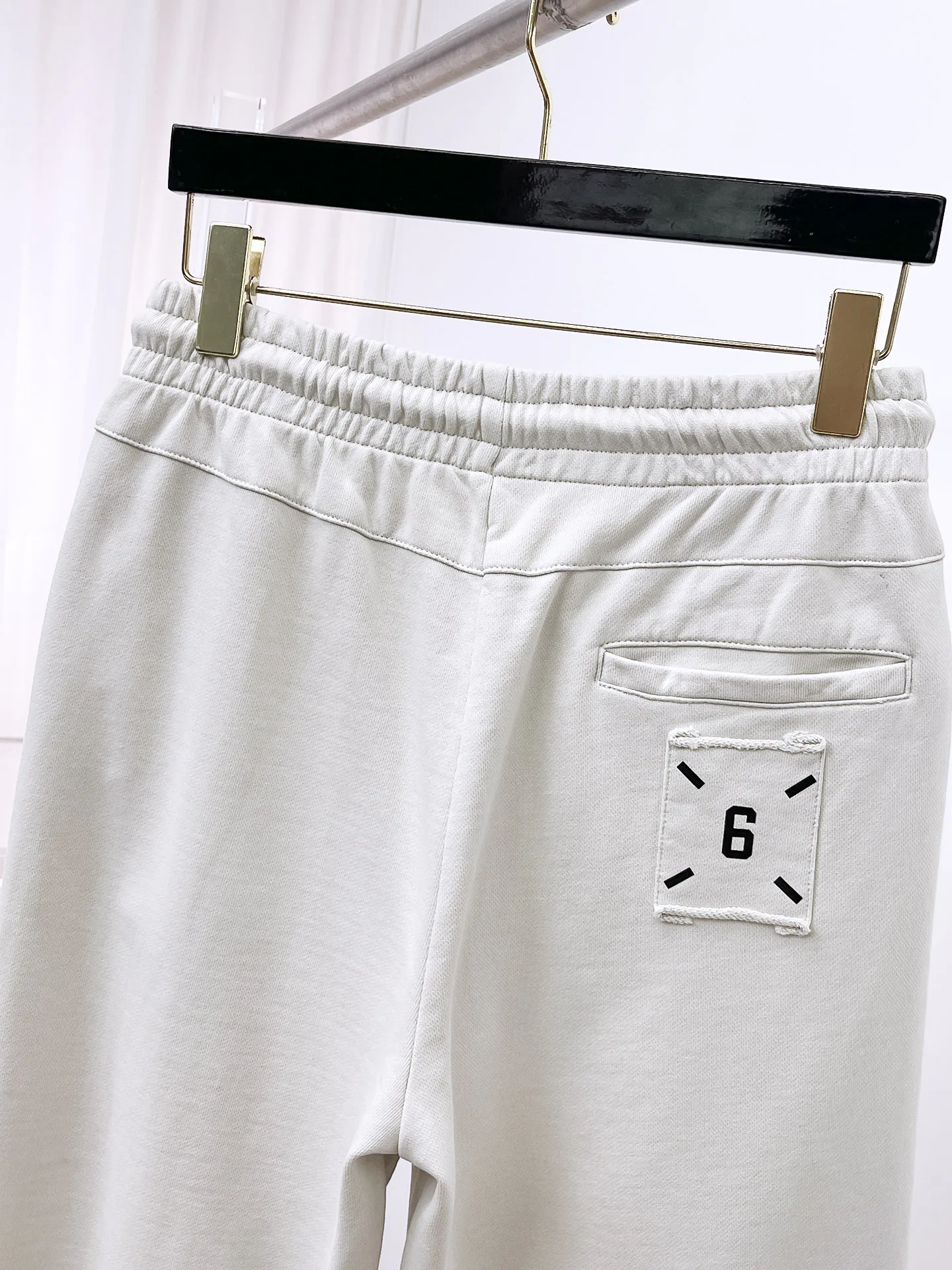 Men's Trousers MAISON MARGIELA 18399389