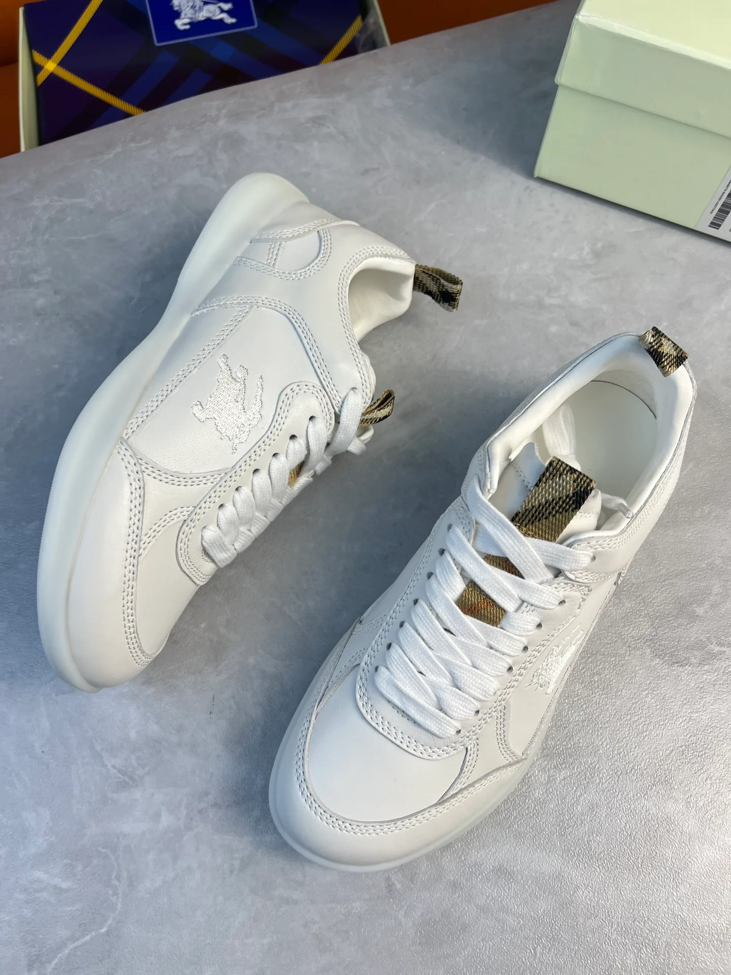 Women's Sneakers BURBERRY 17420307