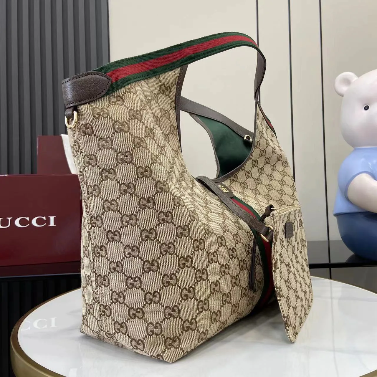 Women's Classic Handbags GUCCI 18404536