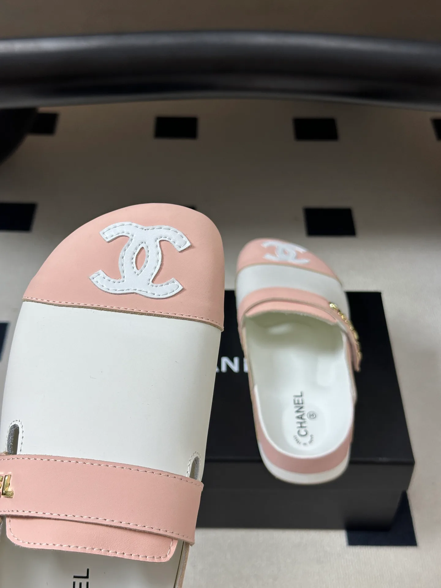 Women's Mules And Clogs CHANEL 17830297