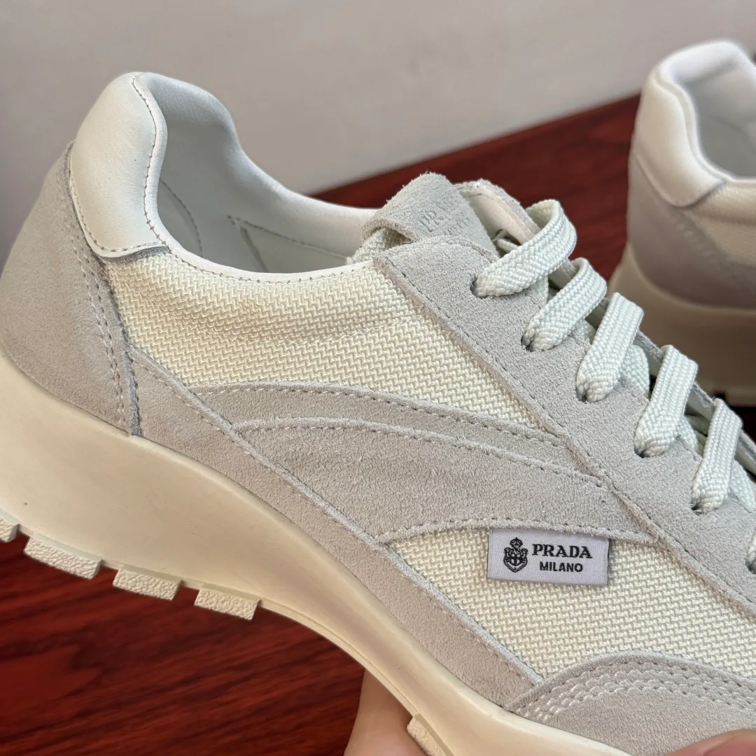 Women's Sneakers PRADA 17763662