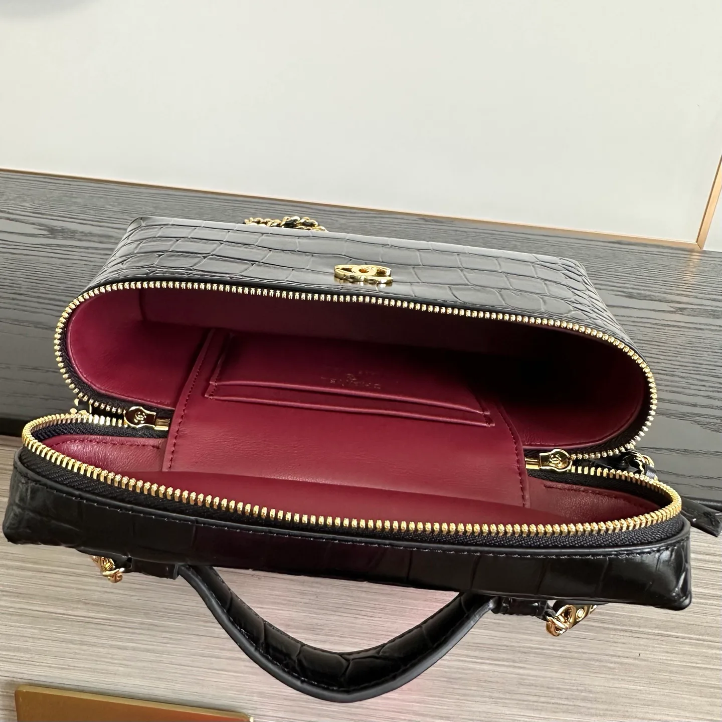 Women's Classic Handbags CHANEL 17364620