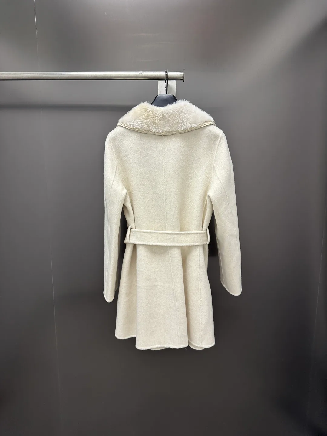 Women's Coats MAX MARA 18456319