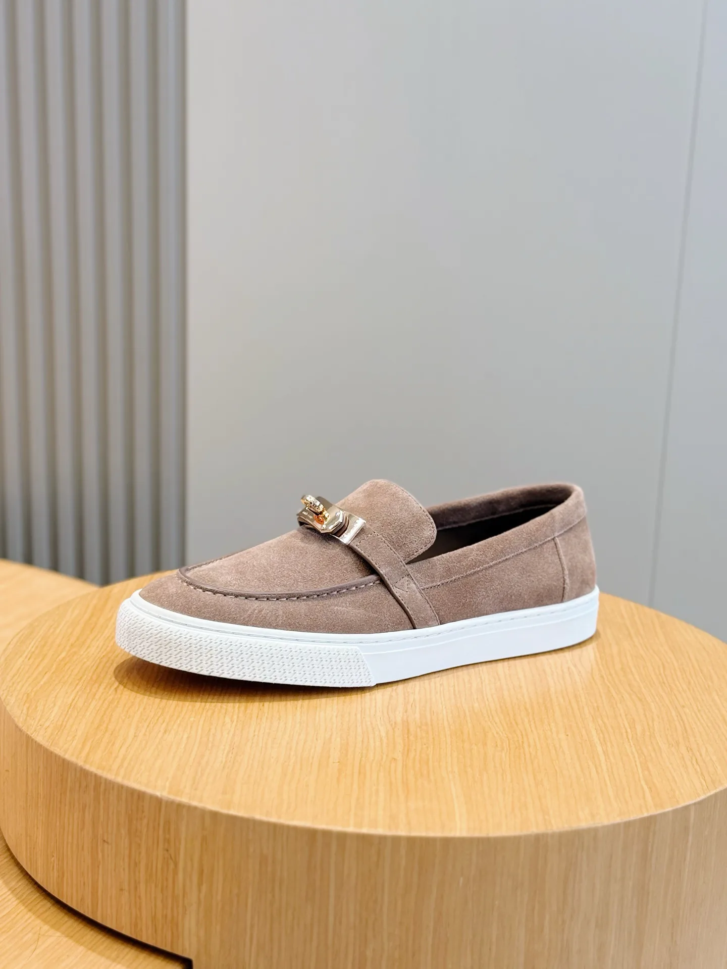 Men's Loafers And Dress Shoes HERMES 17933933