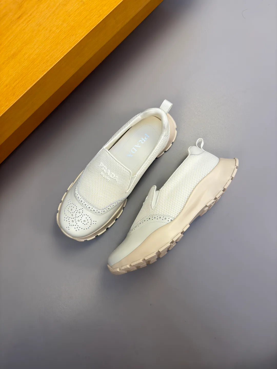 Men's Sneakers PRADA 17368535