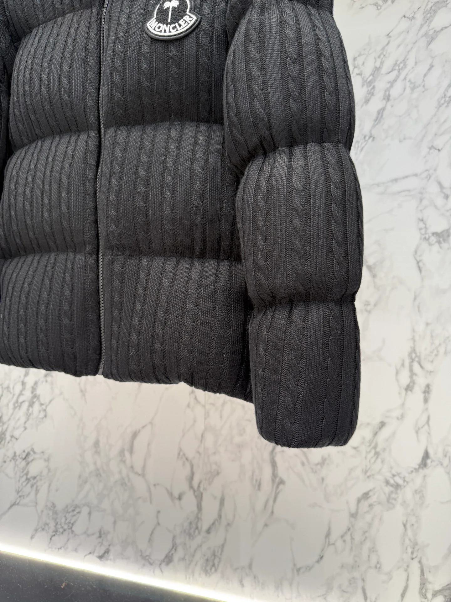 Men's Jackets And Down Jackets MONCLER 18188652
