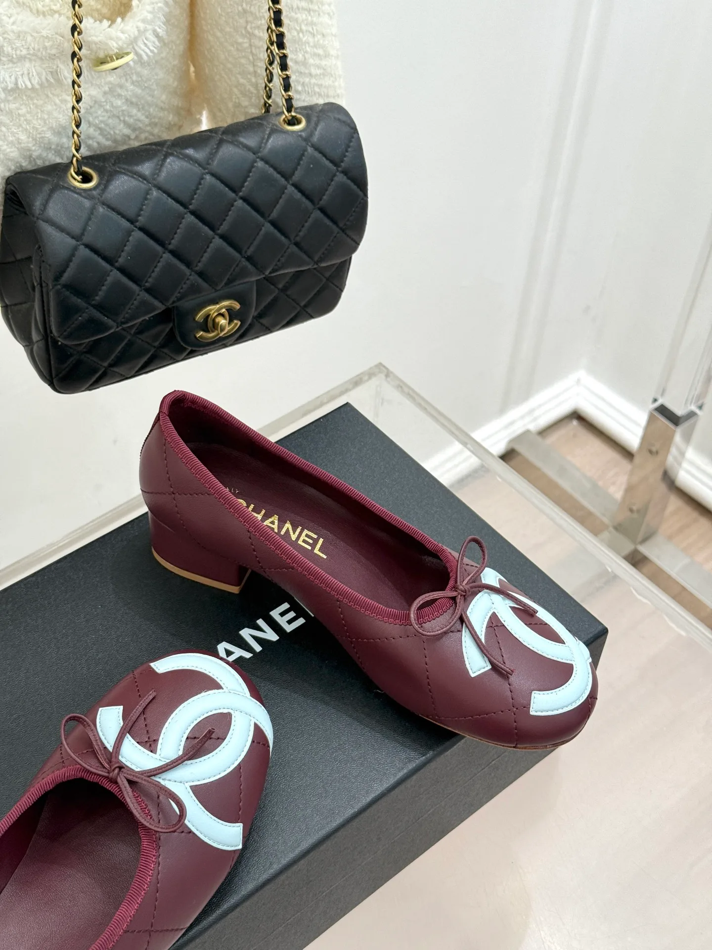 Women's Ballet Flats CHANEL 17303674