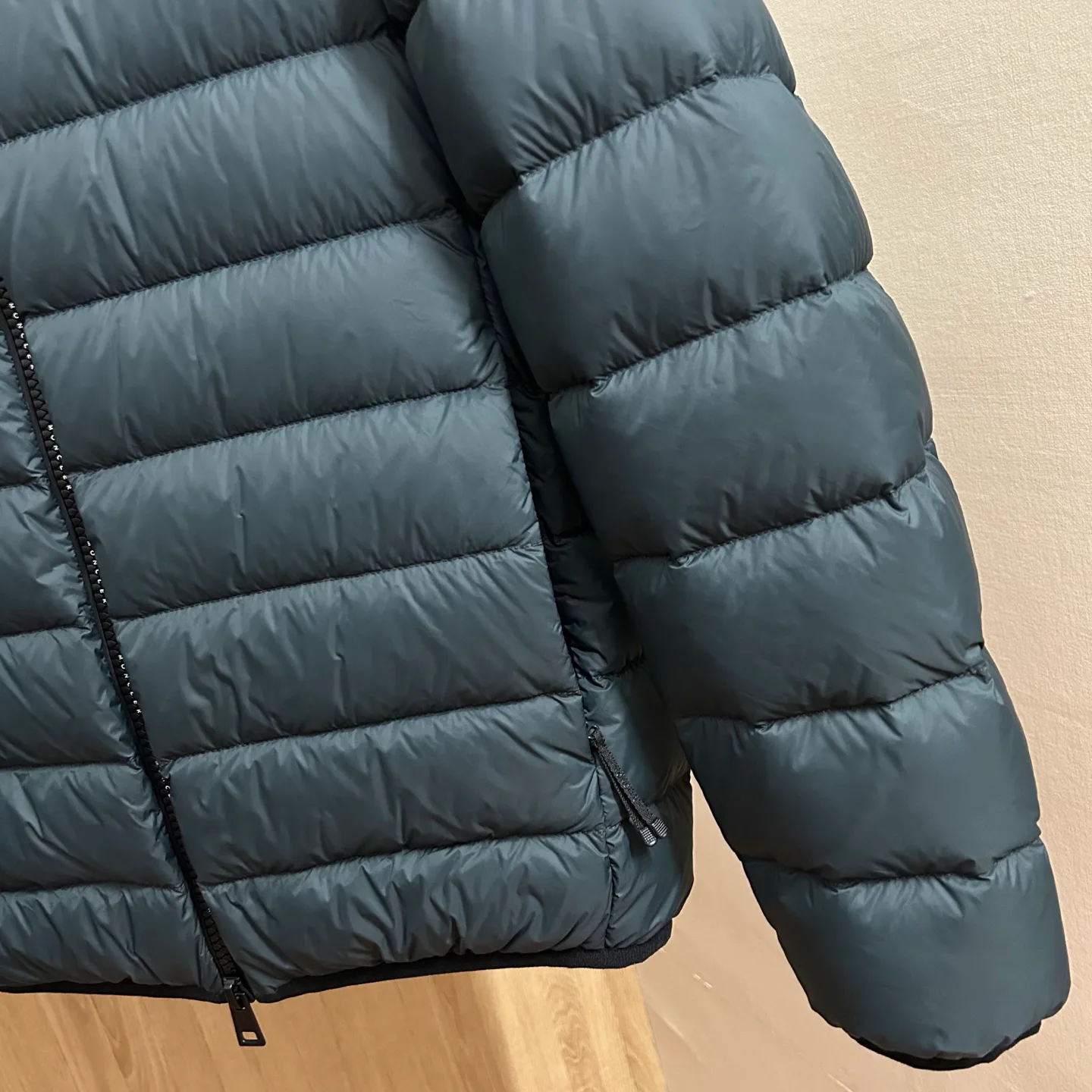 Men's Jackets And Down Jackets MONCLER 17864952