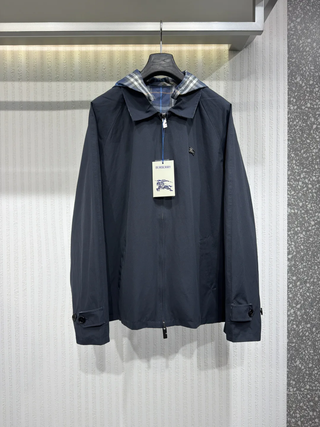 Men's Jackets And Down Jackets BURBERRY 17873336