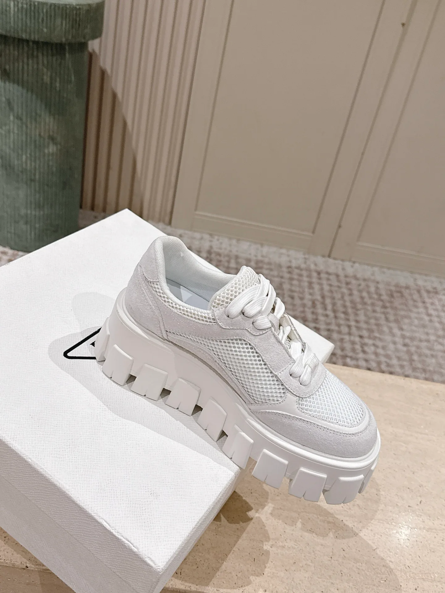 Women's Sneakers PRADA 18142657