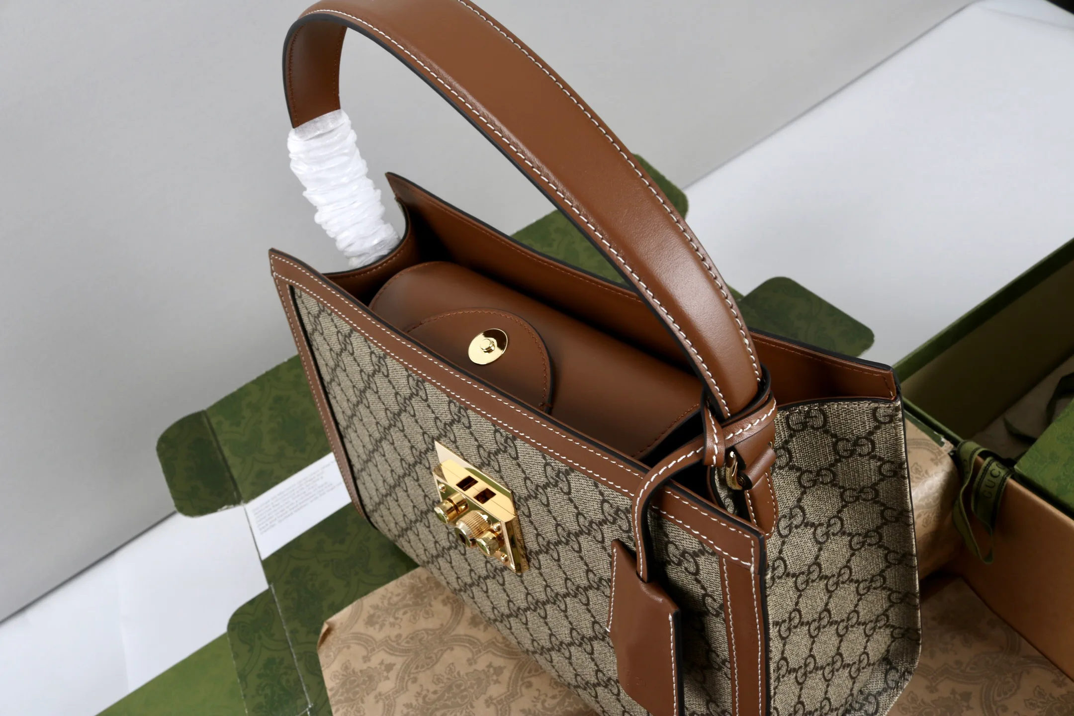Women's Classic Handbags GUCCI 18361916