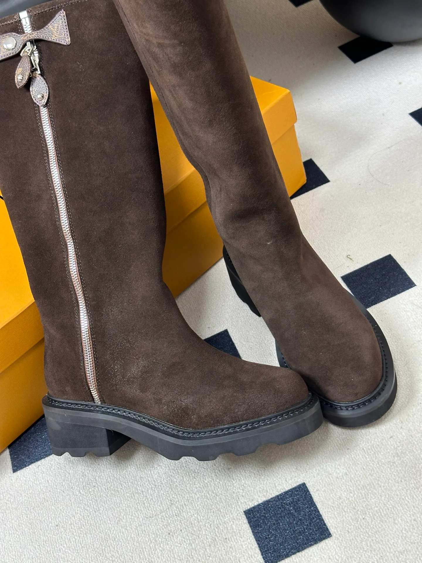Women's Boots LOUIS VUITTON 18388115