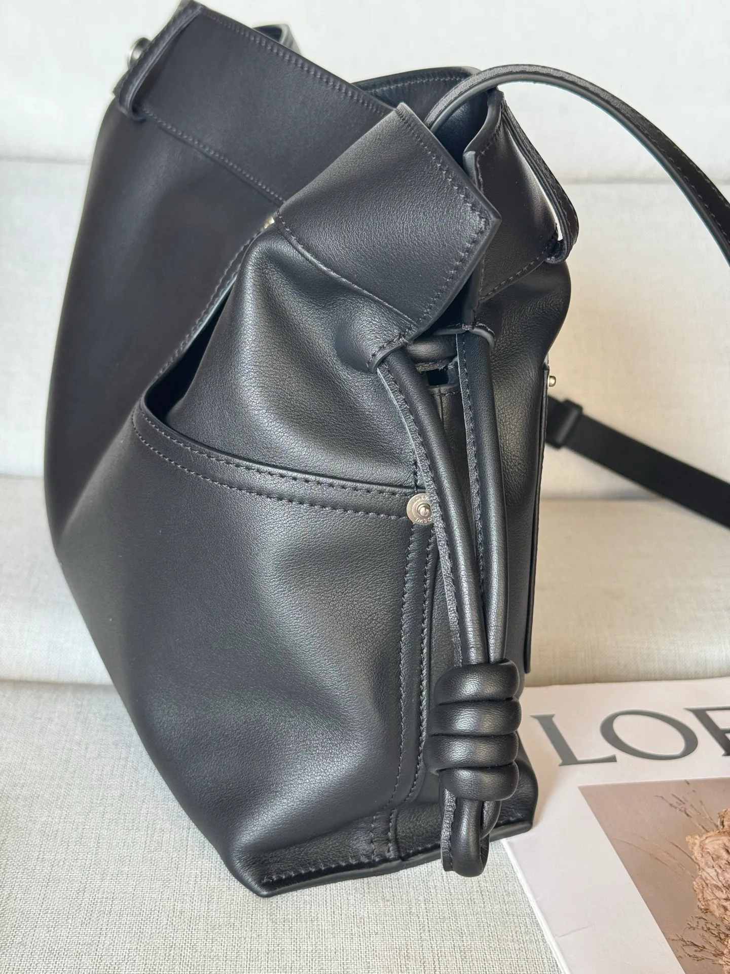 Women's Classic Handbags LOEWE 17937892