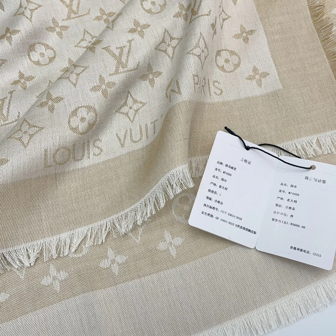 Scarves LOUIS VUITTON 17826474
