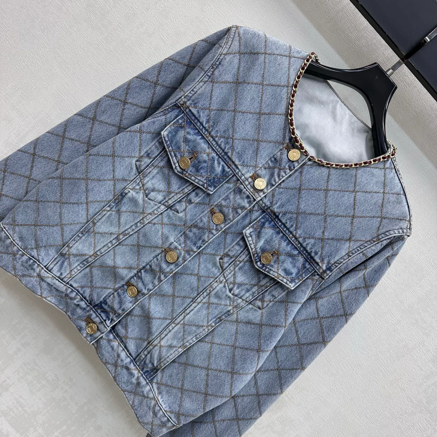 Women's Jackets And Down Jackets CHANEL 17612748