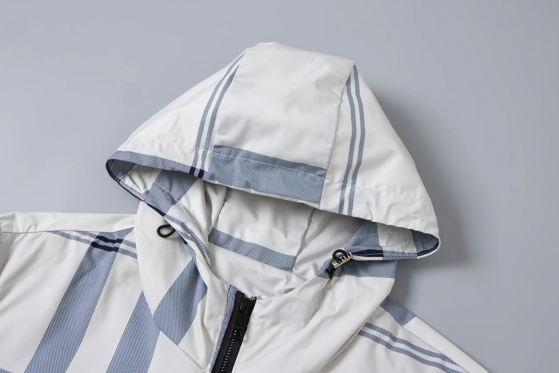 Men's Jackets And Down Jackets BURBERRY 18033030